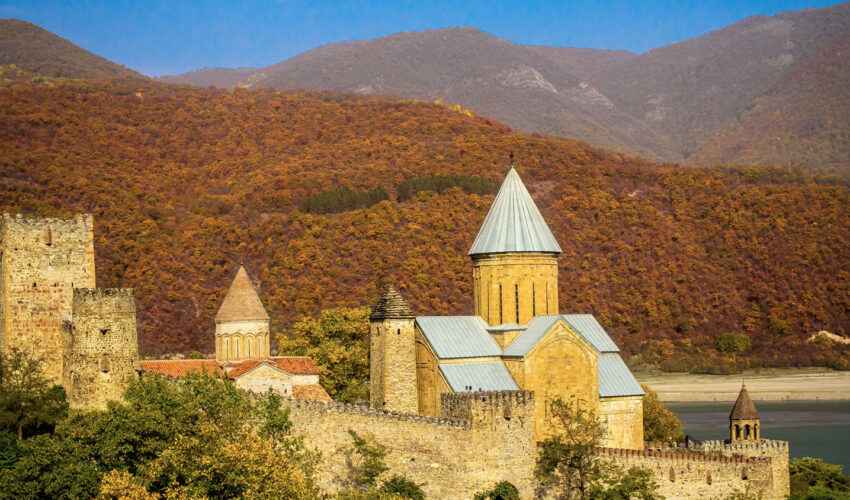 gurcistanda-ziyaret-etmeniz-gereken-5-tarihi-bolge5