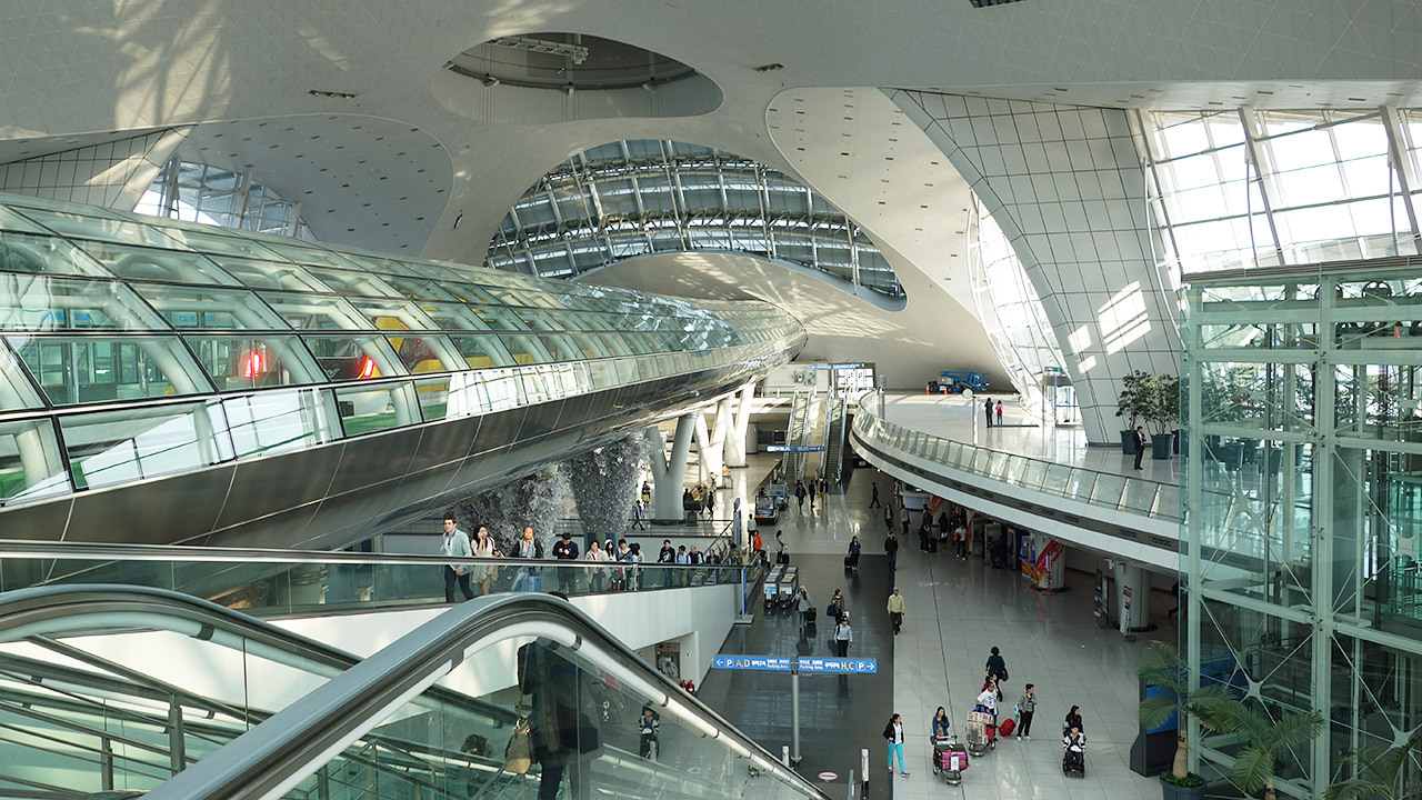 Güney Kore'ye pasasportla girip giremeyeceğinizi anlattığımız içeriğimizde Incheon Havaalanı'nı sizlerle paylaştık.