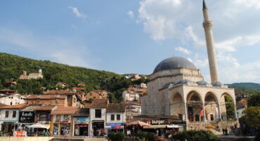 kosovadaki-en-etkileyici-5-cami-ve-kilise5