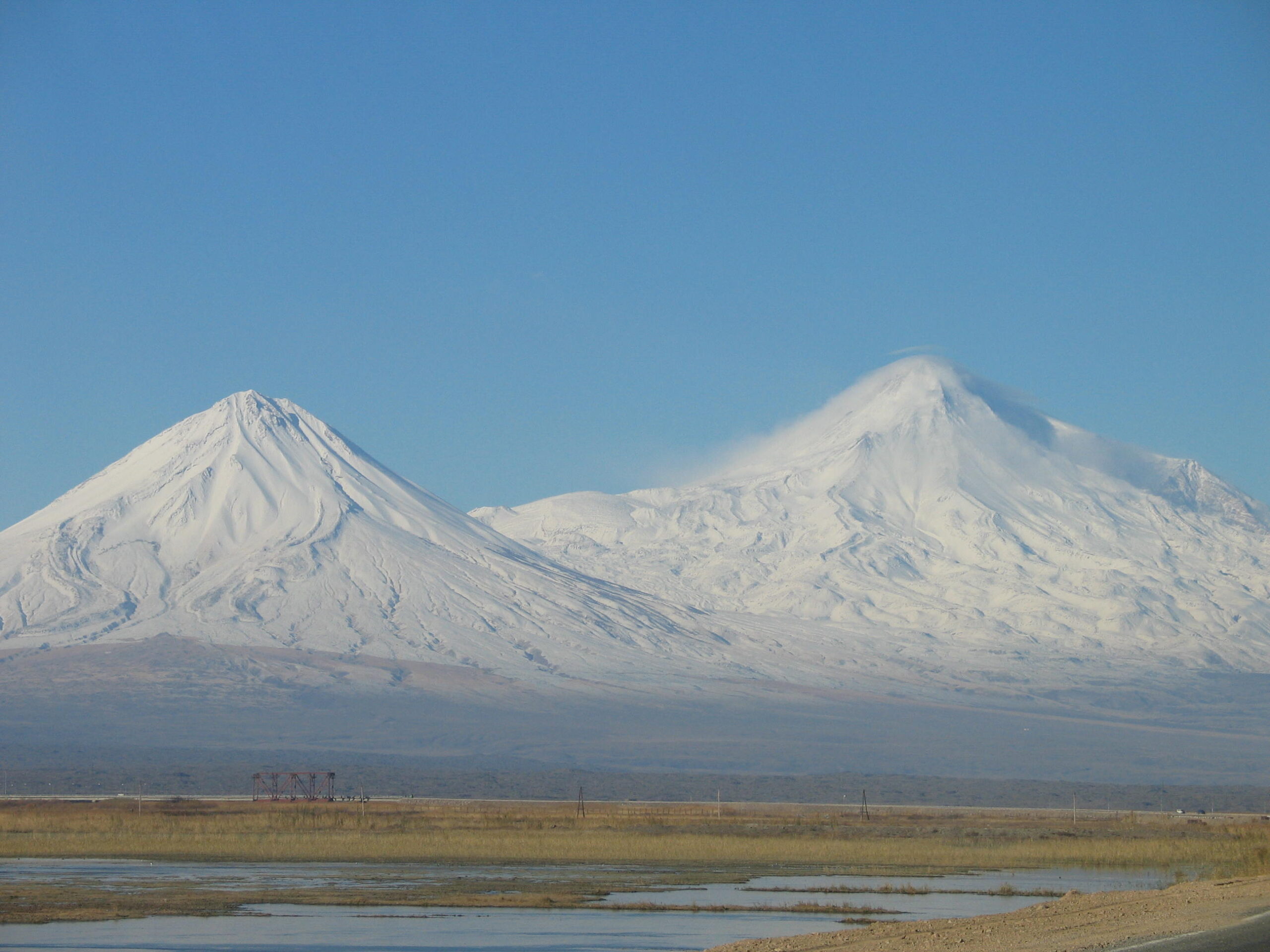 Büyük_ve_Küçük_Ağrı_Dağı